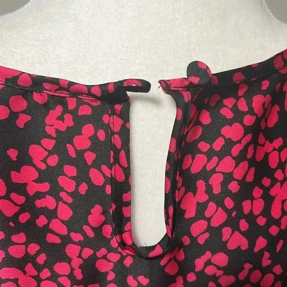 Jacob Sleeveless Ruffled  Pleats Pattern Blouse - Picture 12 of 16